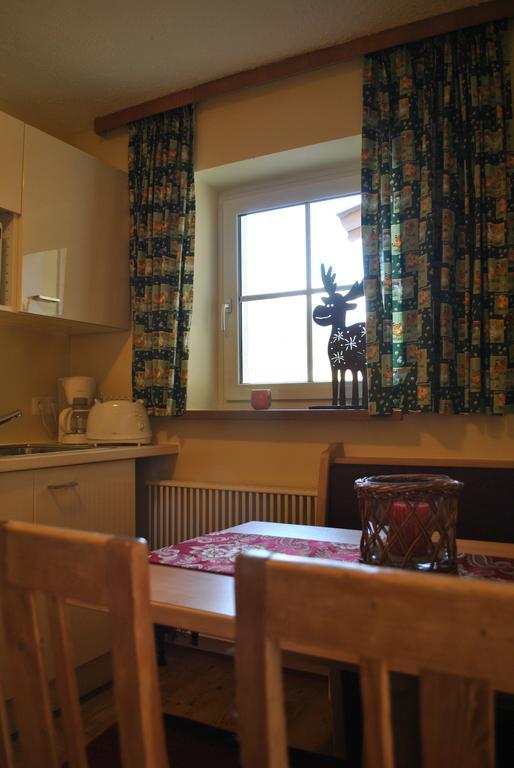 Romantik Pension Lehrberg Sankt Jakob in Haus Værelse billede